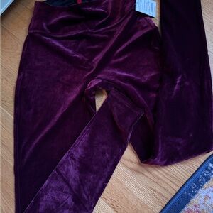 NWT girls SPANX Velvet Leggings​
